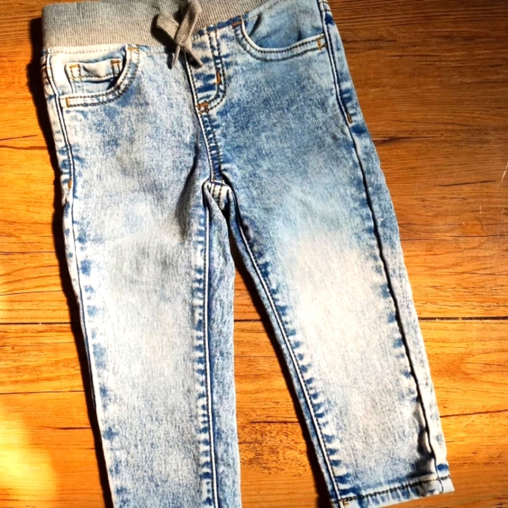 Toddler Knit Acid Wash Denim Skinny Jeans | 18M | Light Wash Denim